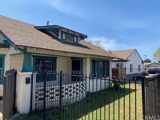 1016 W 1st Street
