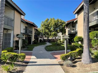 6111 Orange Avenue Unit 9