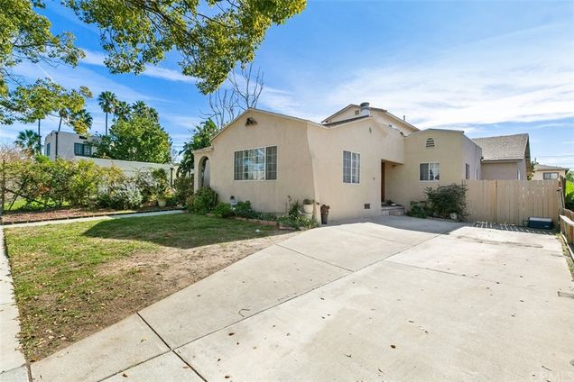 1114 W Chestnut Street Anaheim, CA House Sold - Photo 1 of 30. Opens carousel modal