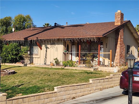 525 Massachusetts Avenue Riverside, CA House Sold - Photo 1 of 29. Opens carousel modal