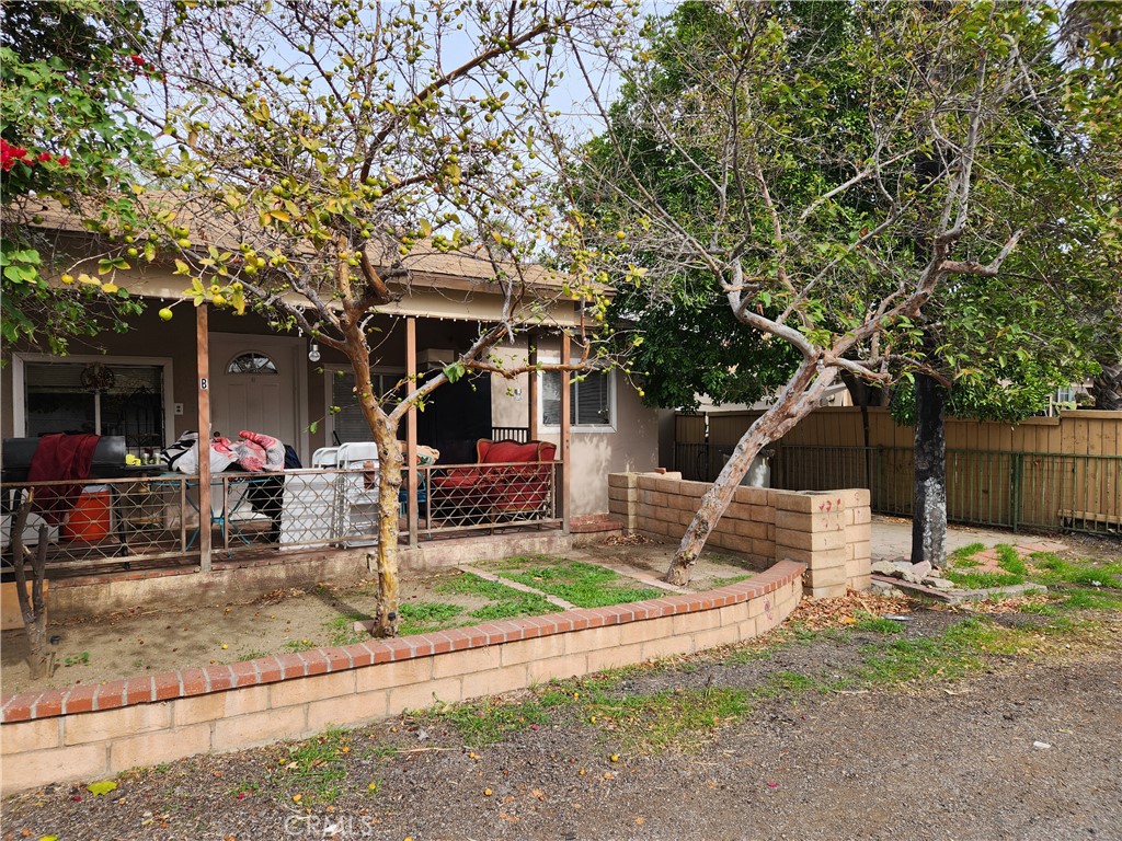 8423 Laurel Ave  