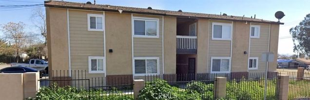 707 Sterling Bakersfield, CA Multifamily Active - Photo 1 of 17. Opens carousel modal
