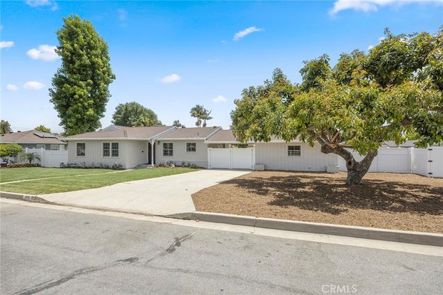 810 Linda Avenue