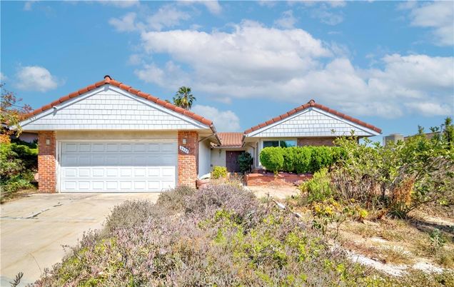 2522 Kerwin Place