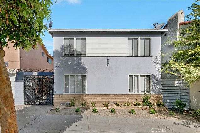 1425 Cedar Avenue Long Beach, CA Multifamily Active - Photo 1 of 13. Opens carousel modal