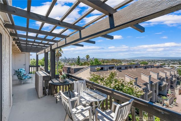2298 Rose Unit 403