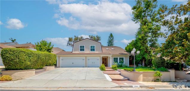 1748 Peacock Lane