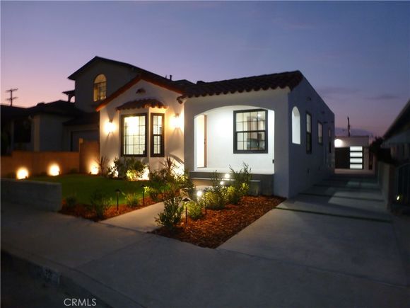 1242 W Summerland Avenue