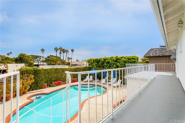 6431 E Shire Way Long Beach Ca 90815 Mls Rs20060209 Estately 6431 E Shire Way Long Beach Ca 90815