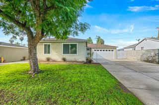 1315 S Valley Center Avenue