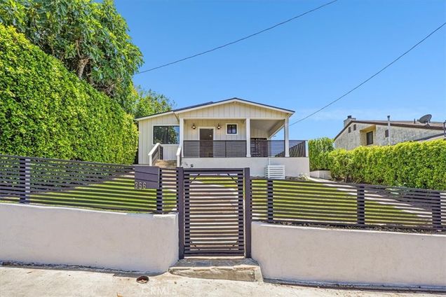 3560 Lavell Drive
