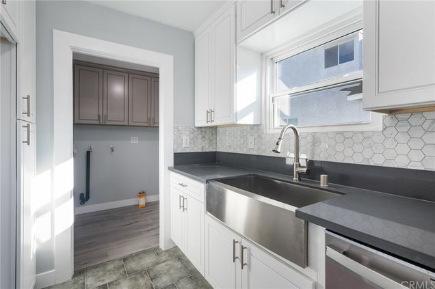 12230 Freeman Ave Hawthorne Ca 90250 Estately Mls Sb20252219