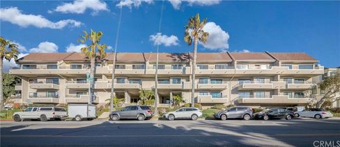 700 Esplanade Unit 15