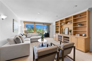 289 S Barrington Avenue Unit A207