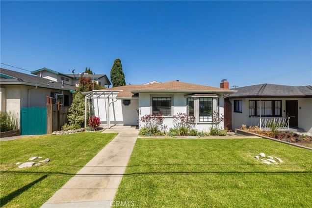 439 Lomita Street El Segundo, CA House Sold - Photo 1 of 43. Opens carousel modal
