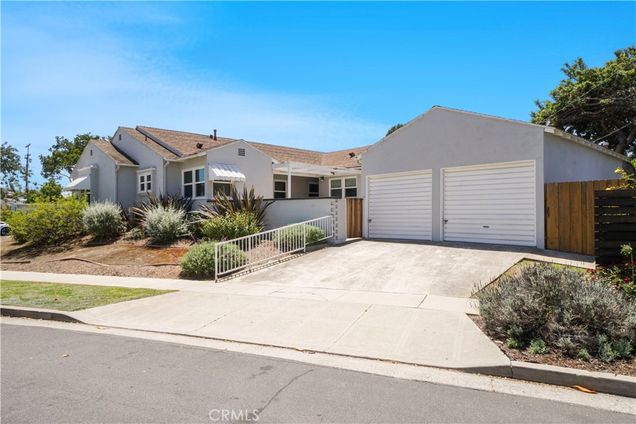 7801 Flight Avenue