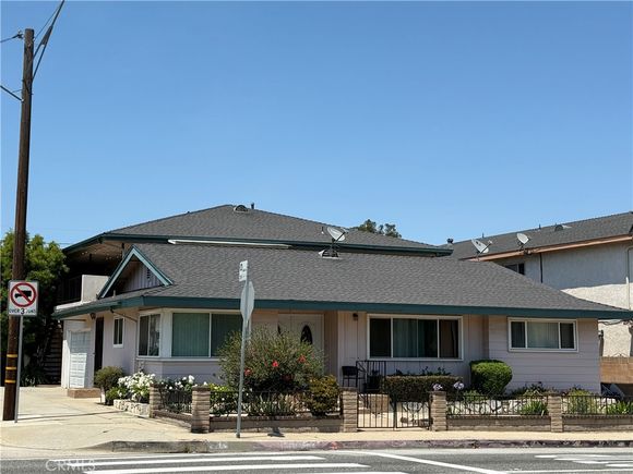 994 W 7th Street San Pedro, CA Multifamily Active - Photo 1 of 2. Opens carousel modal