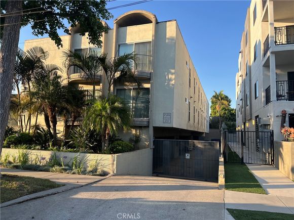 813 E La Palma Drive Inglewood, CA Multifamily Active - Photo 1 of 10. Opens carousel modal
