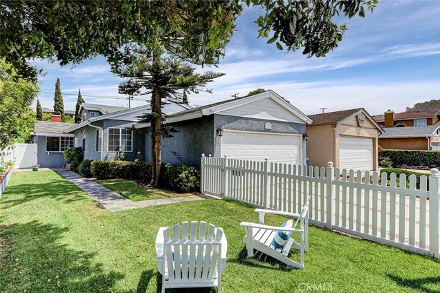 312 N Prospect Avenue Redondo Beach, CA Multifamily Active - Photo 1 of 34. Opens carousel modal