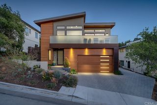 2078 Fixlini Street