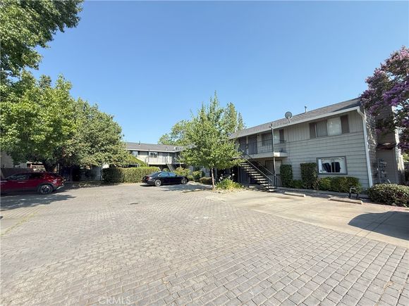 2375 Notre Dame Boulevard Unit 8