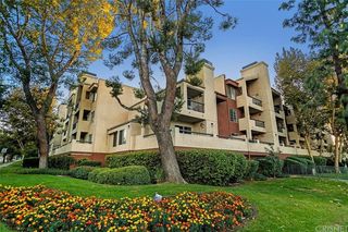 21400 Burbank Boulevard Unit 122