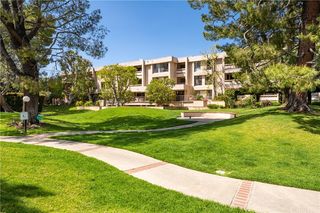 15233 Magnolia Boulevard Unit 309