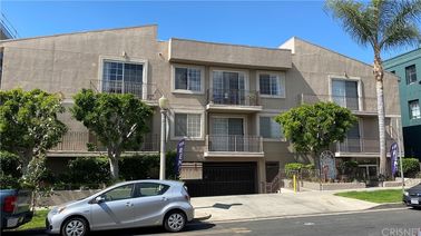 621 N Bronson Avenue