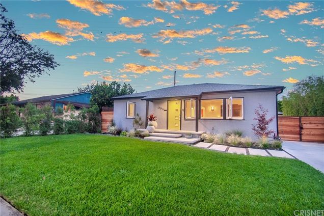 524 N Avon Street Burbank, CA House Sold - Photo 1 of 24. Opens carousel modal