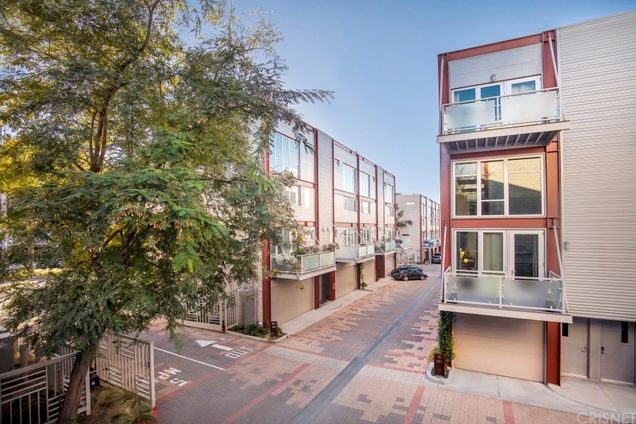 3450 Cahuenga Boulevard W Unit 906 Los Angeles, CA House Sold - Photo 1 of 40. Opens carousel modal