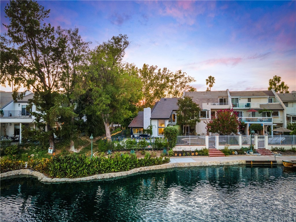 4690 Park Mirasol, Calabasas, CA 91302 Estately 🧡 MLS SR22193624