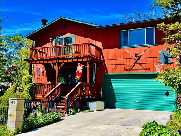 921 Piru Way