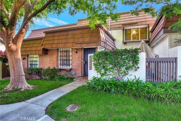 10145 Larwin Avenue Unit 2 Chatsworth, CA Townhouse Sold - Photo 1 of 48. Opens carousel modal