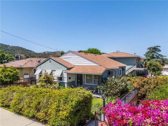 10427 Oro Vista Avenue Sunland, CA Multifamily Sold - Photo 1 of 6. Opens carousel modal