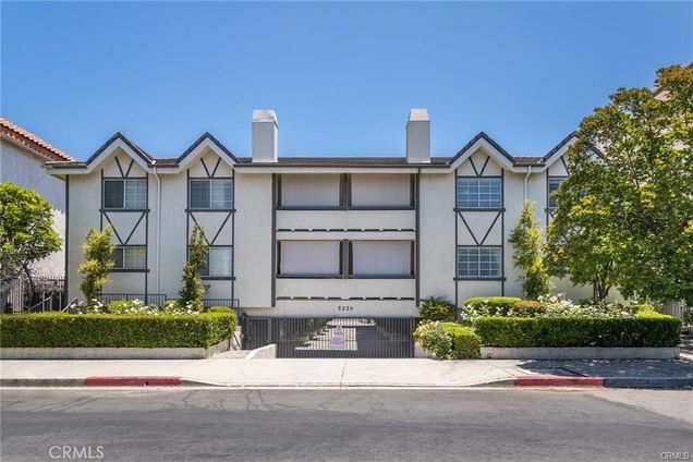 5230 Zelzah Avenue Unit 3 Encino, CA Condo Active - Photo 1 of 37. Opens carousel modal