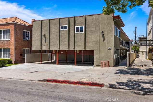 135 S Belmont Street Unit 3 Glendale, CA Apartment Active - Photo 1 of 13. Opens carousel modal