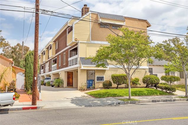 1005 Monterey Road Unit 5 Glendale, CA House Active - Photo 1 of 23. Opens carousel modal