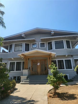 1674 W 25th Street Los Angeles, CA Multifamily Active - Photo 1 of 1. Opens carousel modal