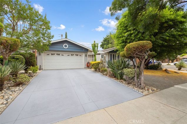 2983 Rosette Street