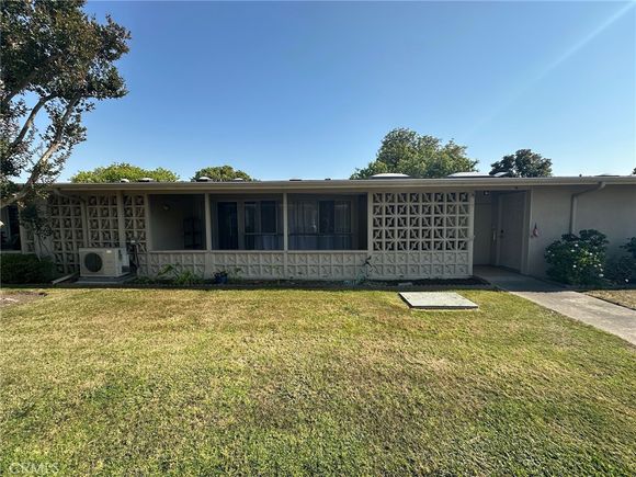 1640 Glenview Road M12 Unit 76i Seal Beach, CA House Active - Photo 1 of 29. Opens carousel modal