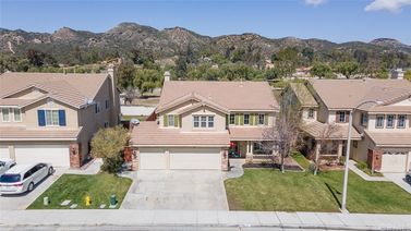 25338 Chesterfield Lane