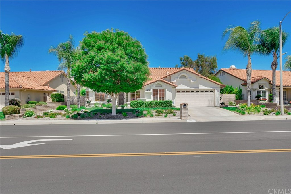 1796 Seven Hills Dr, Hemet, CA 92545 Estately 🧡 MLS SW21093474