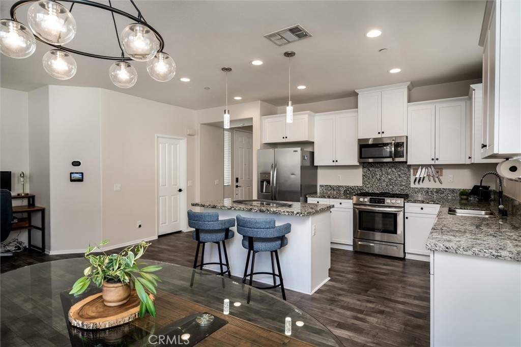 24233 Hazelnut Ave, Murrieta, CA 92562 Estately 🧡 MLS SW24134126