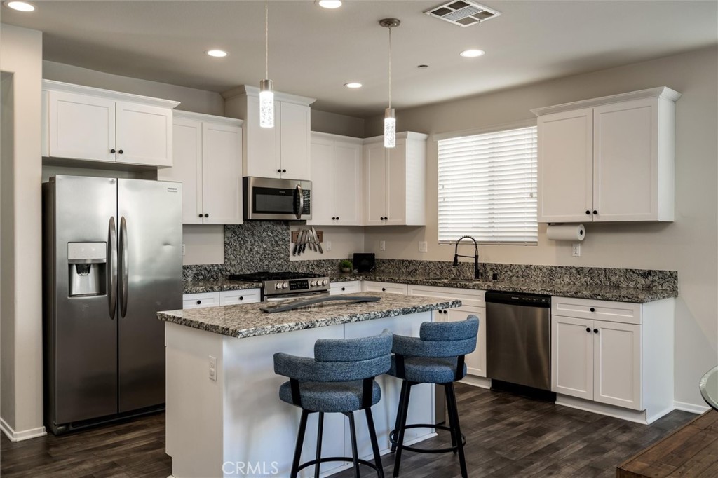 24233 Hazelnut Ave, Murrieta, CA 92562 Estately 🧡 MLS SW24134126