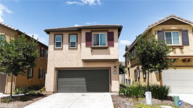 202 Bay Laurel Court Vista, CA Condo Active - Photo 1 of 26. Opens carousel modal