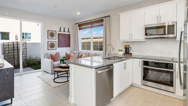 2528 E Lincoln Paseo Ontario, CA Condo Active - Photo 1 of 22. Opens carousel modal