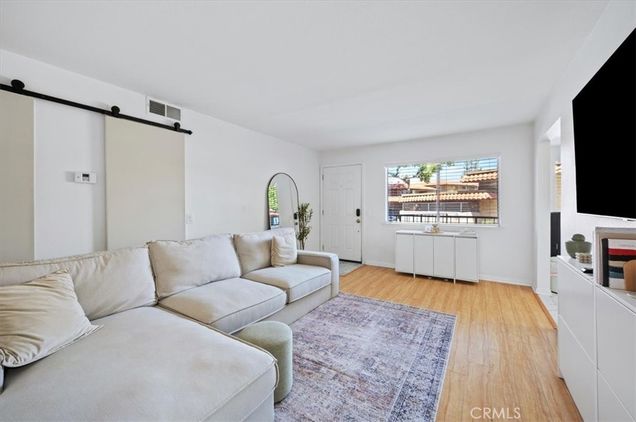 1554 Border Avenue Unit E