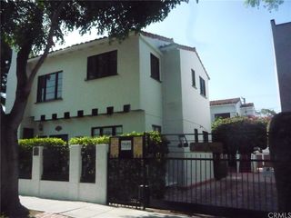 8214 8218 Norton Avenue