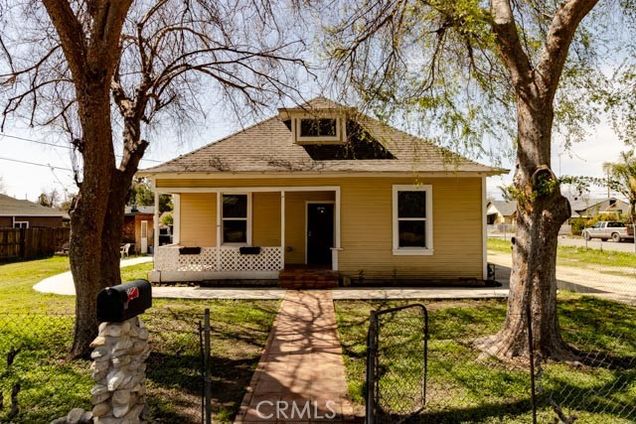 7206 Vine Street