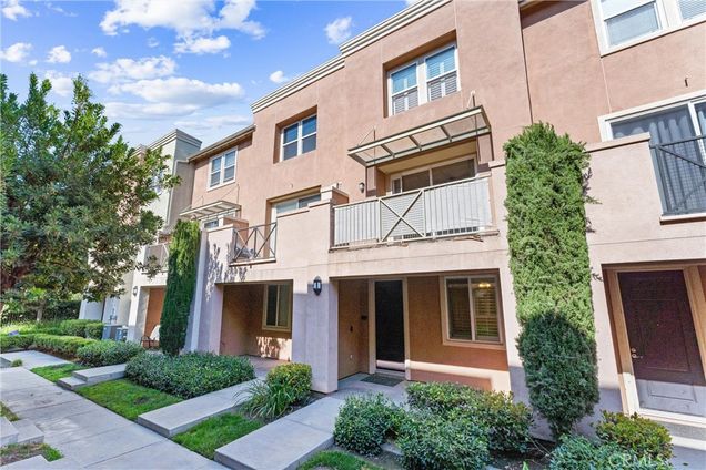500 N Willowbrook Avenue Unit L6